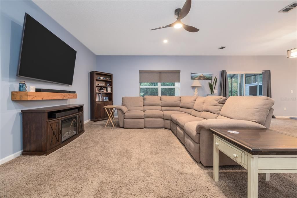 待售: $489,000 (4 贝兹, 3 浴室, 2957 平方英尺)