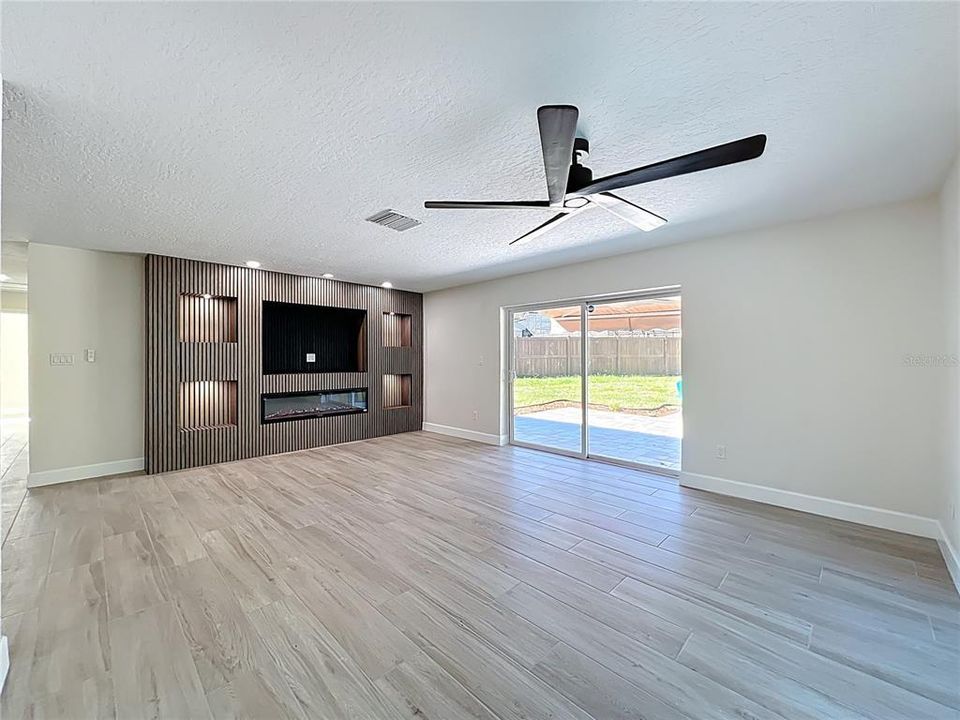 For Sale: $489,000 (4 beds, 3 baths, 1796 Square Feet)