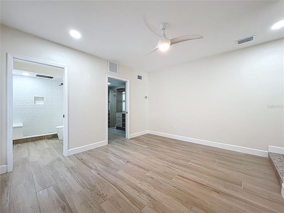 For Sale: $489,000 (4 beds, 3 baths, 1796 Square Feet)