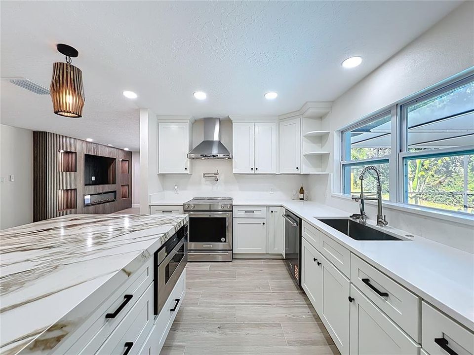 For Sale: $489,000 (4 beds, 3 baths, 1796 Square Feet)