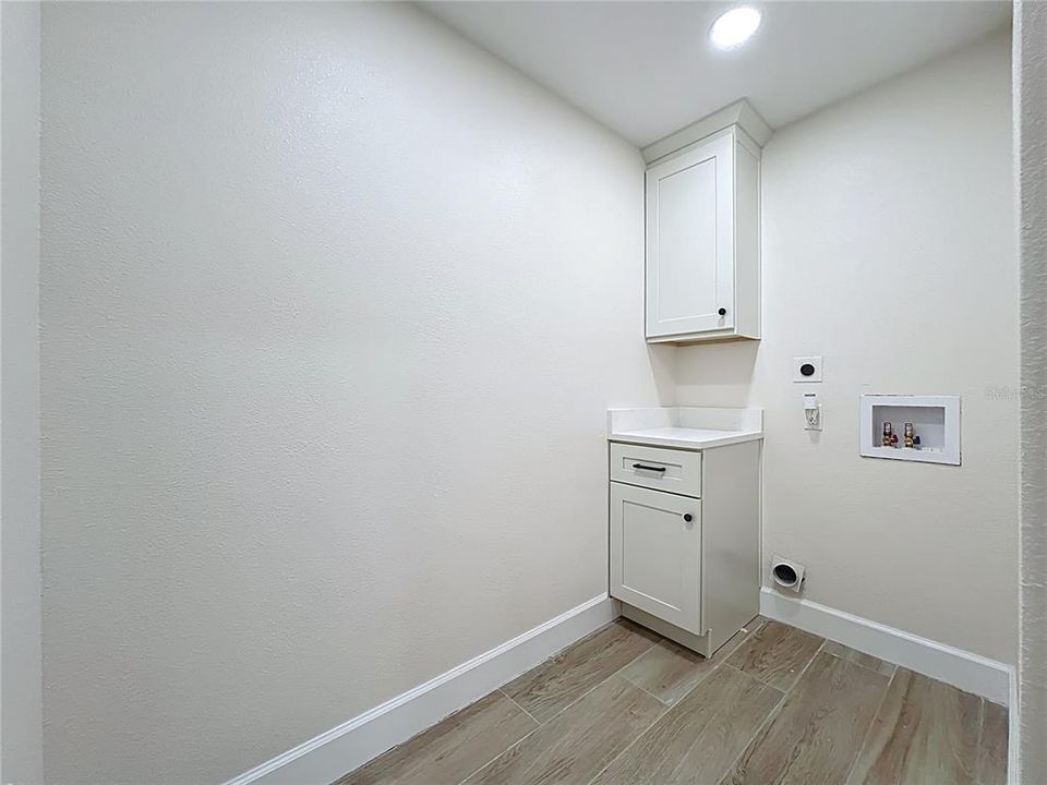 For Sale: $489,000 (4 beds, 3 baths, 1796 Square Feet)