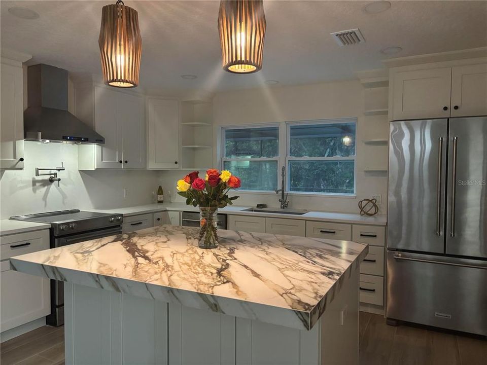 For Sale: $489,000 (4 beds, 3 baths, 1796 Square Feet)