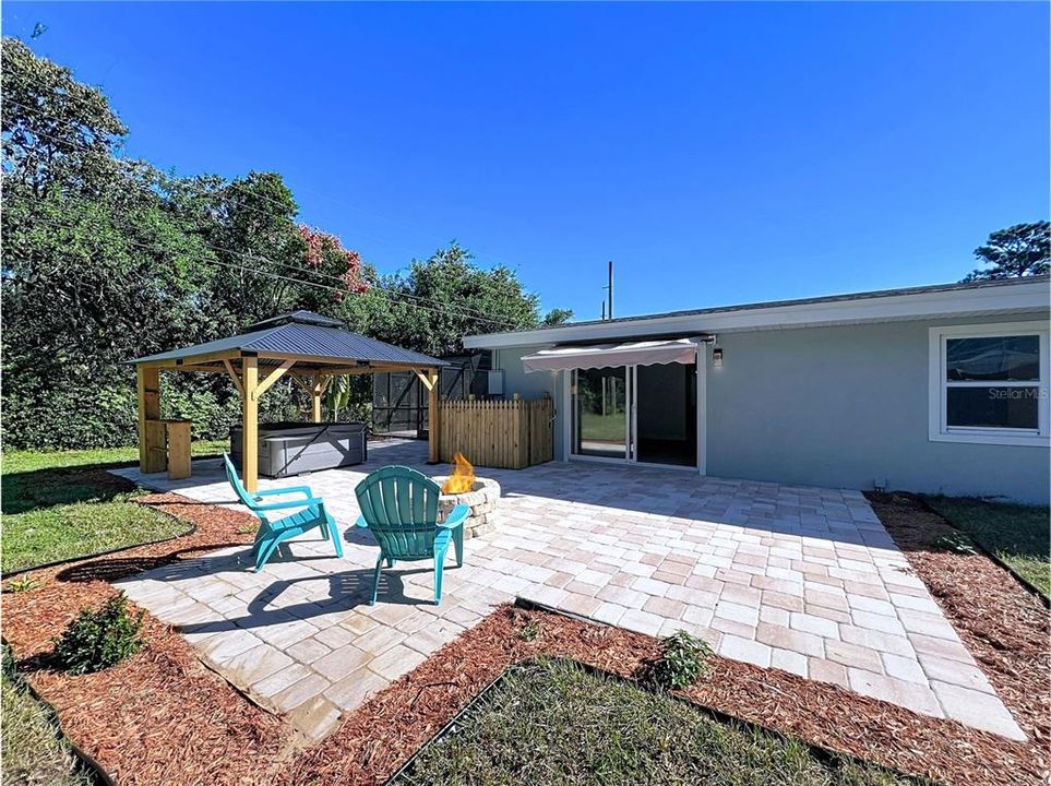 For Sale: $489,000 (4 beds, 3 baths, 1796 Square Feet)