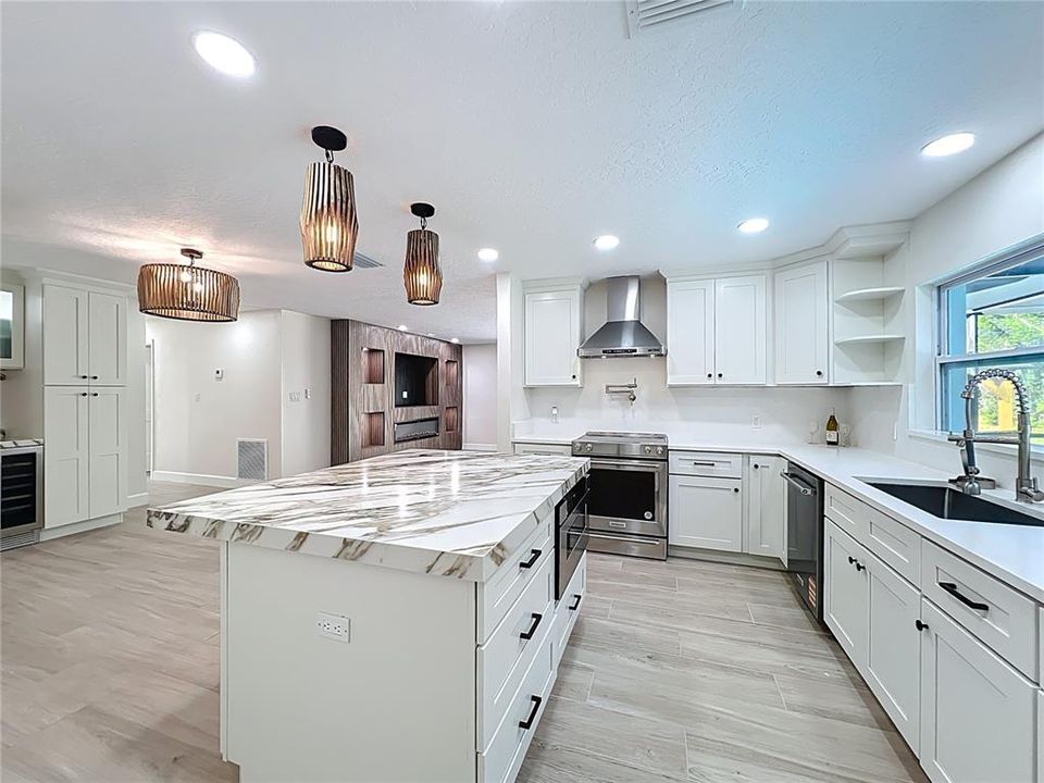 For Sale: $489,000 (4 beds, 3 baths, 1796 Square Feet)