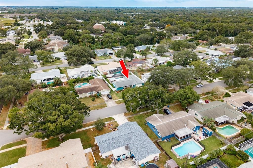 合同活跃: $550,000 (2 贝兹, 2 浴室, 1471 平方英尺)