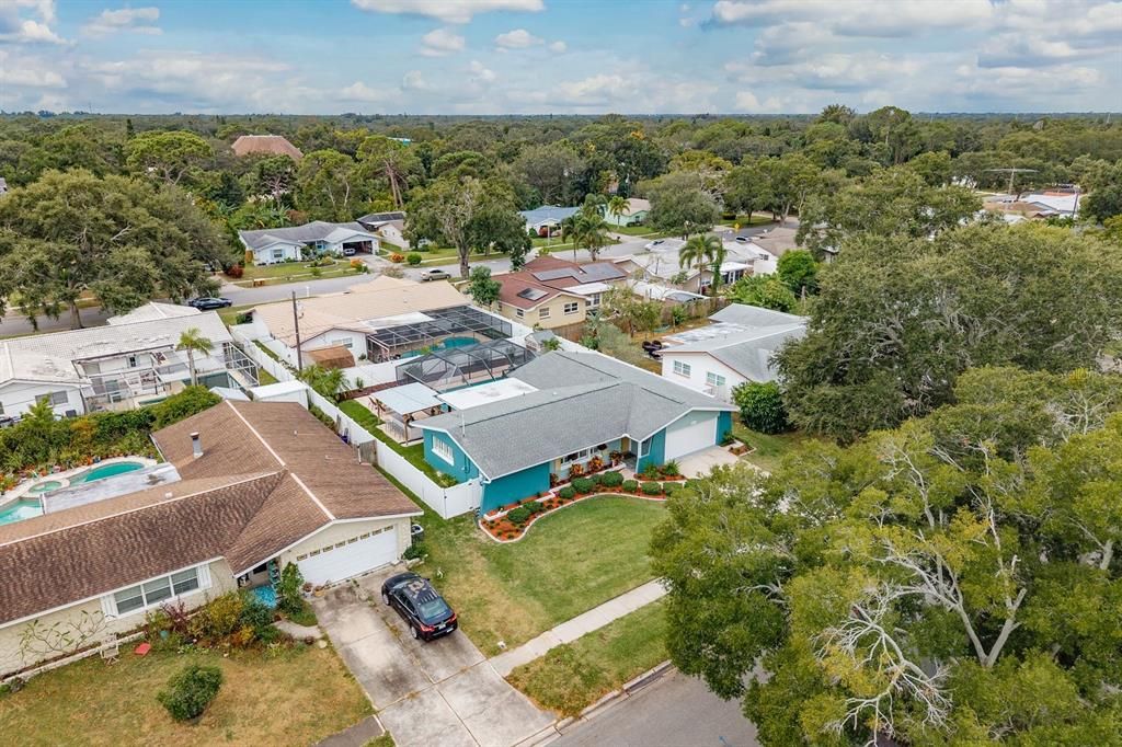 合同活跃: $550,000 (2 贝兹, 2 浴室, 1471 平方英尺)