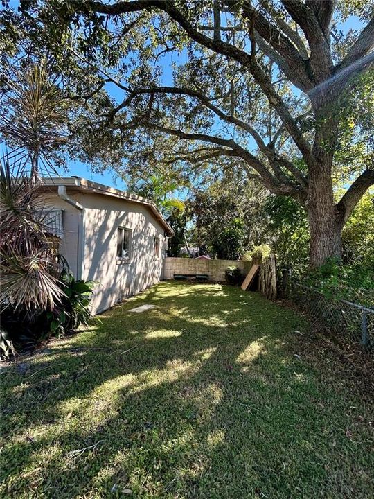 For Sale: $269,900 (3 beds, 1 baths, 984 Square Feet)