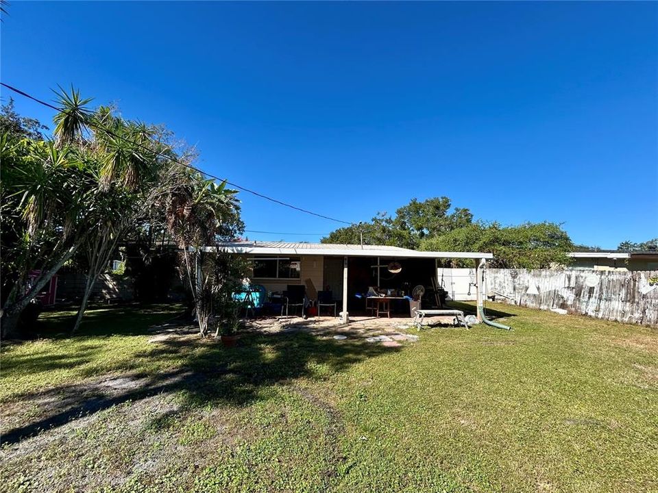 For Sale: $269,900 (3 beds, 1 baths, 984 Square Feet)