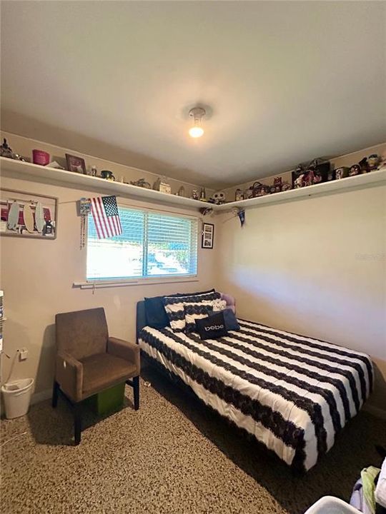 For Sale: $269,900 (3 beds, 1 baths, 984 Square Feet)