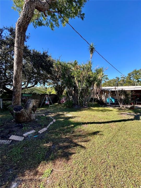 For Sale: $269,900 (3 beds, 1 baths, 984 Square Feet)