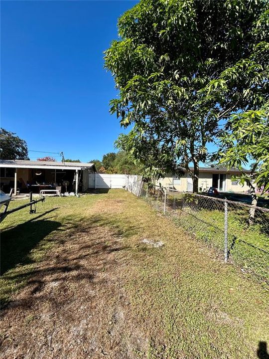 For Sale: $269,900 (3 beds, 1 baths, 984 Square Feet)