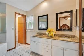 For Rent: $2,100 (3 beds, 2 baths, 2043 Square Feet)