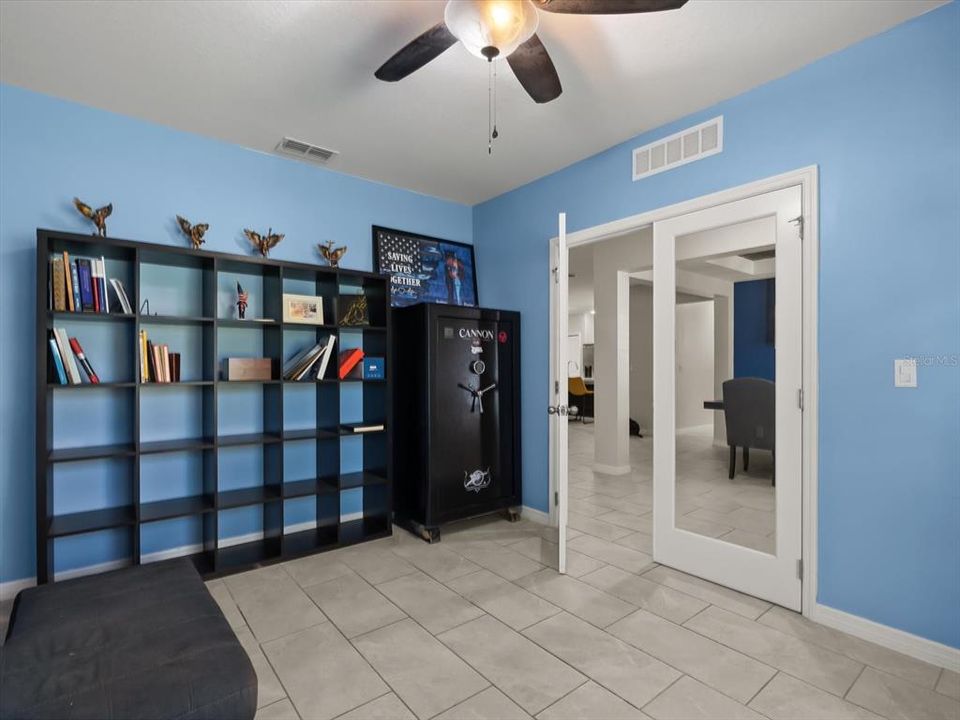 En Venta: $613,500 (4 camas, 3 baños, 2466 Pies cuadrados)