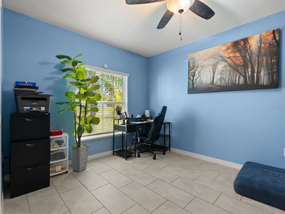 En Venta: $613,500 (4 camas, 3 baños, 2466 Pies cuadrados)