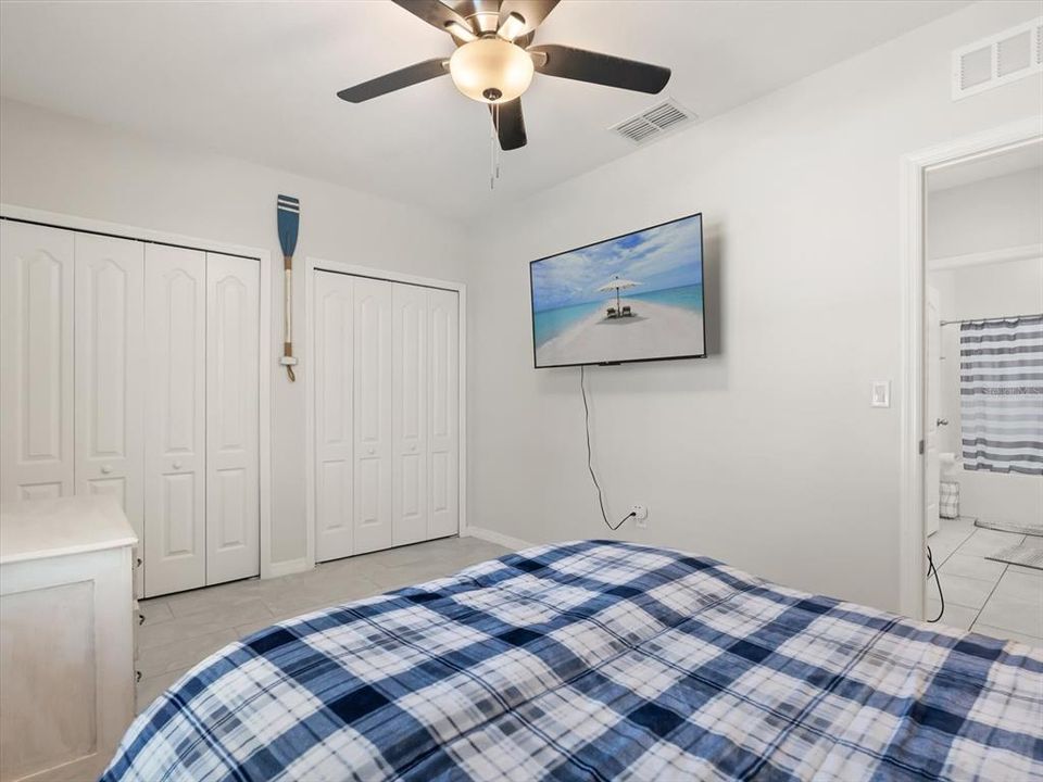 En Venta: $613,500 (4 camas, 3 baños, 2466 Pies cuadrados)