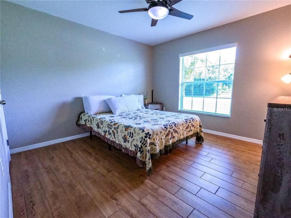 For Rent: $2,400 (3 beds, 2 baths, 1639 Square Feet)