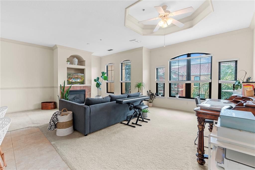 For Sale: $295,000 (2 beds, 2 baths, 1198 Square Feet)