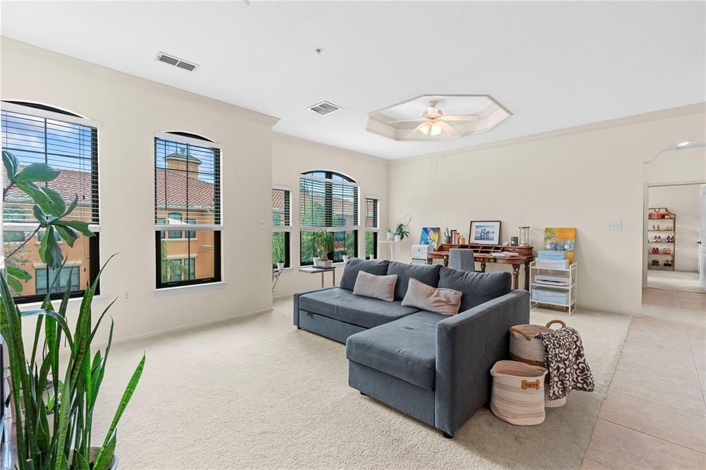 For Sale: $295,000 (2 beds, 2 baths, 1198 Square Feet)