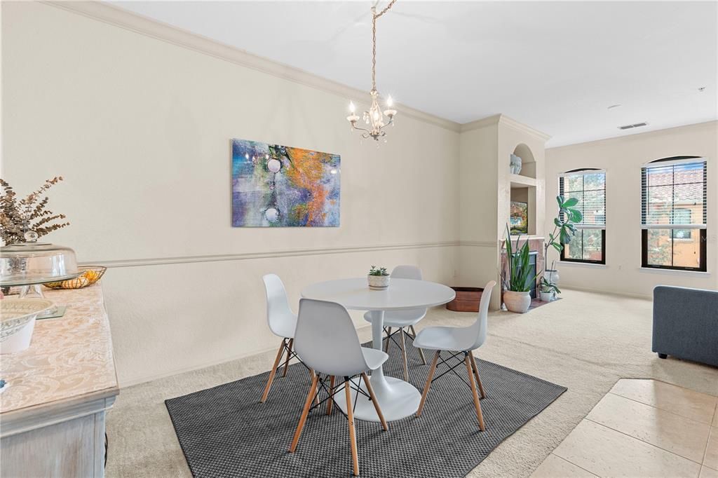 For Sale: $295,000 (2 beds, 2 baths, 1198 Square Feet)