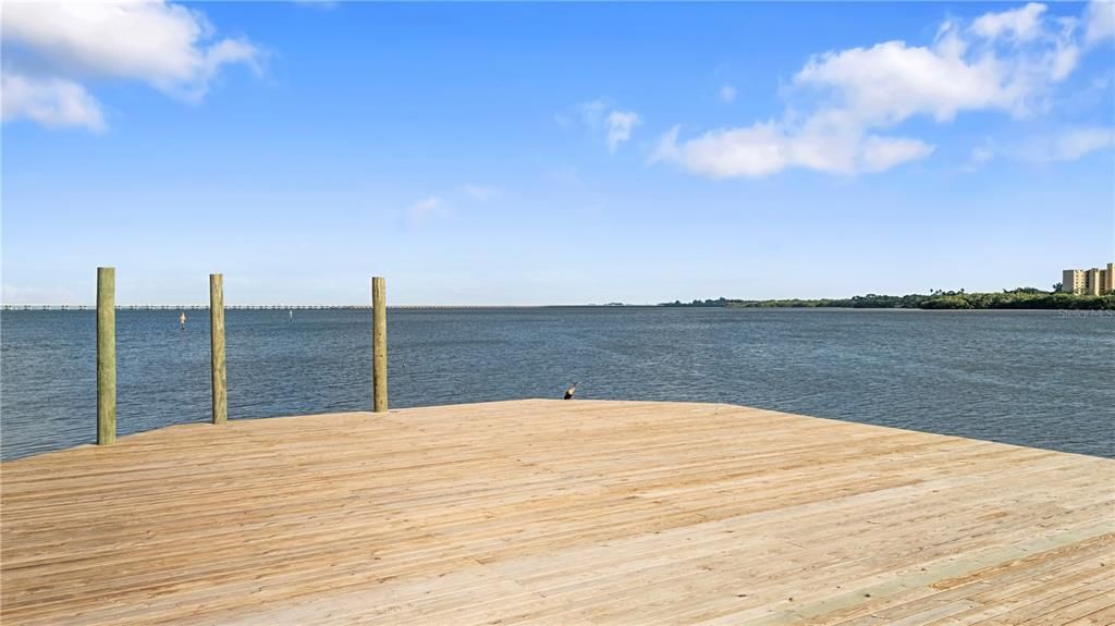 For Sale: $295,000 (2 beds, 2 baths, 1198 Square Feet)