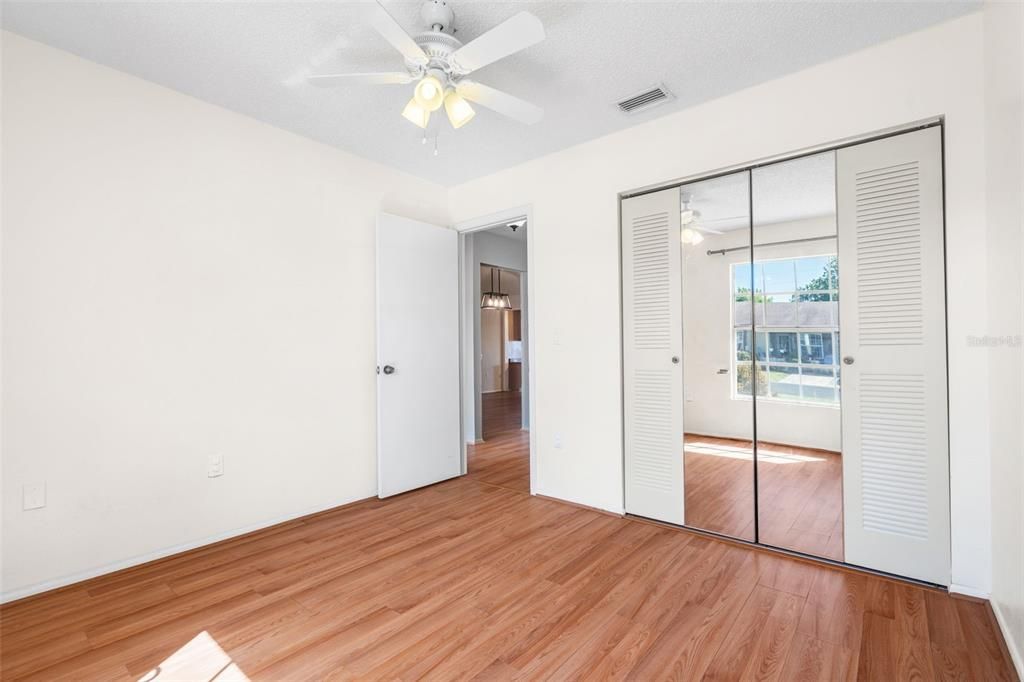 待售: $299,000 (3 贝兹, 2 浴室, 1419 平方英尺)