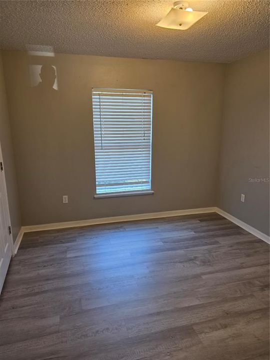 For Rent: $2,400 (4 beds, 2 baths, 2320 Square Feet)