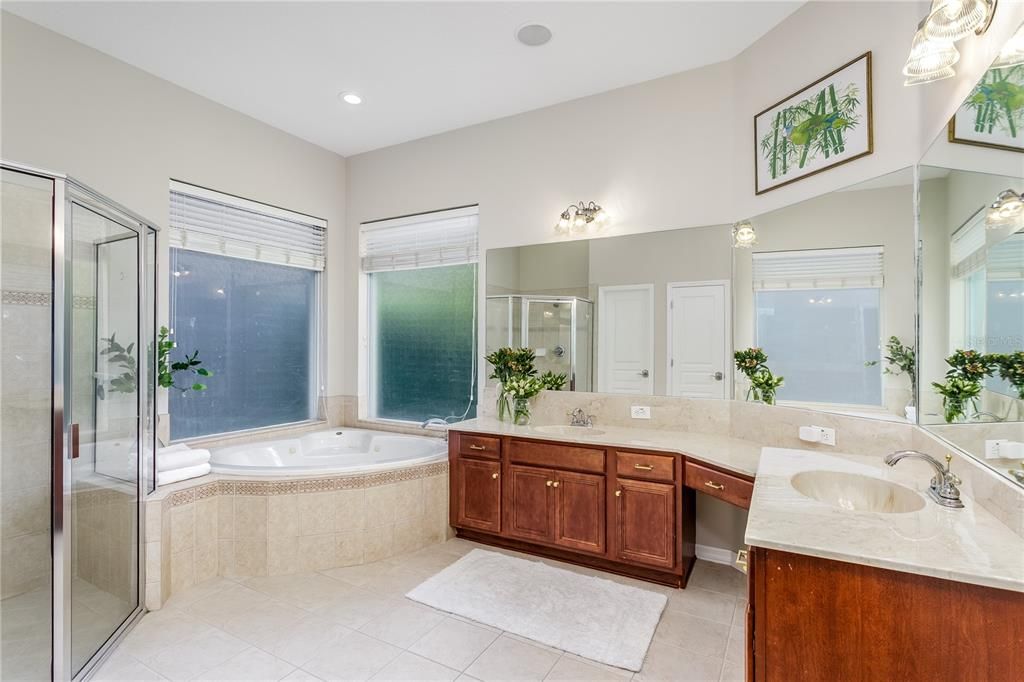 待售: $870,000 (4 贝兹, 3 浴室, 2806 平方英尺)