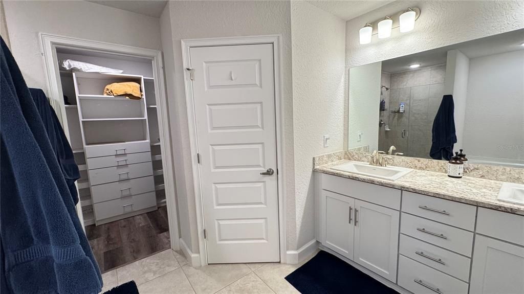 For Sale: $334,900 (4 beds, 2 baths, 1766 Square Feet)