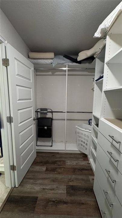 For Sale: $334,900 (4 beds, 2 baths, 1766 Square Feet)