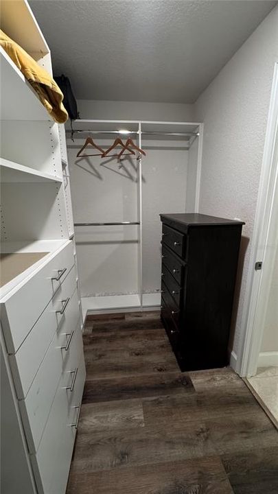 For Sale: $334,900 (4 beds, 2 baths, 1766 Square Feet)