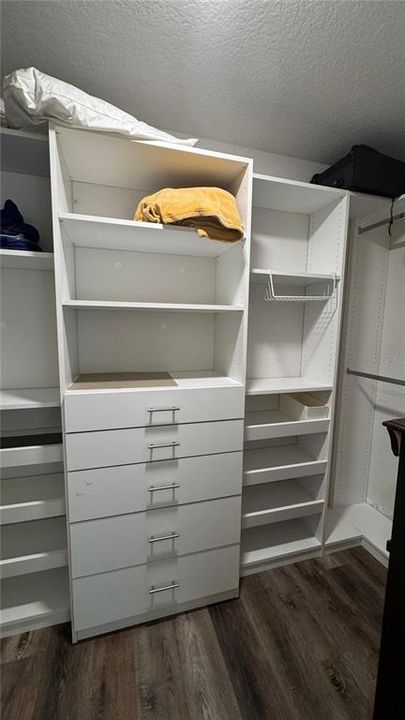 For Sale: $334,900 (4 beds, 2 baths, 1766 Square Feet)