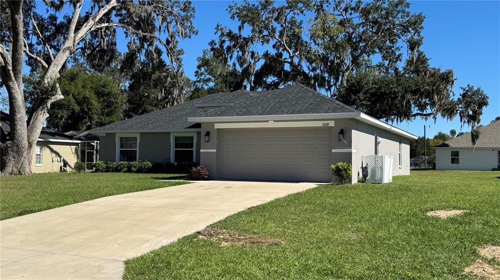 For Sale: $334,900 (4 beds, 2 baths, 1766 Square Feet)