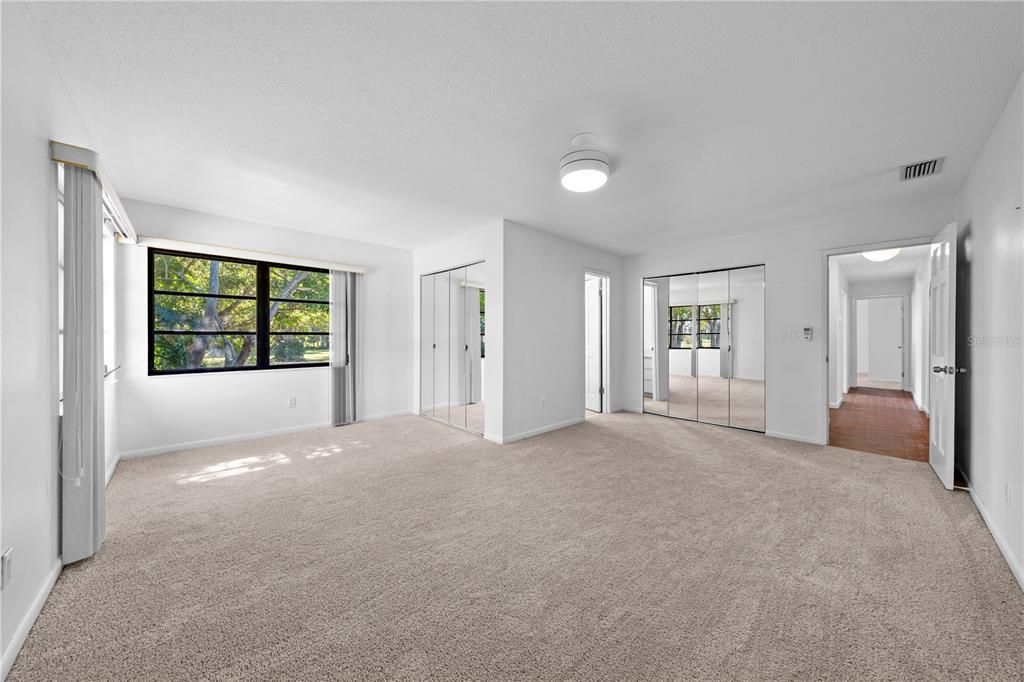 Activo con contrato: $525,000 (3 camas, 2 baños, 2277 Pies cuadrados)