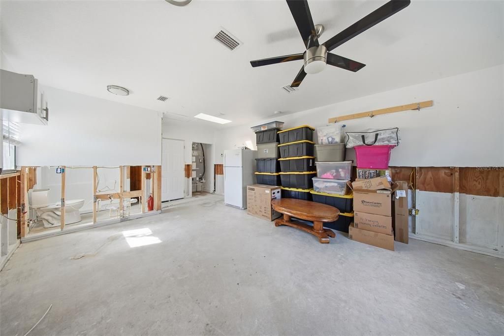 待售: $775,000 (0.32 acres)