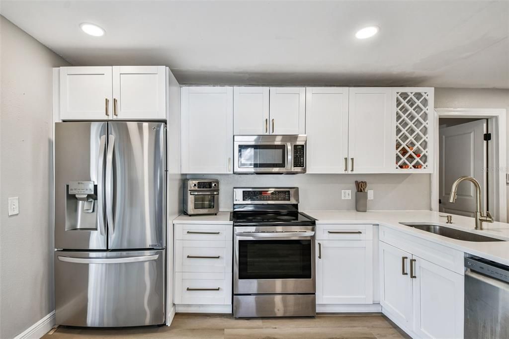 待售: $359,000 (3 贝兹, 2 浴室, 1139 平方英尺)