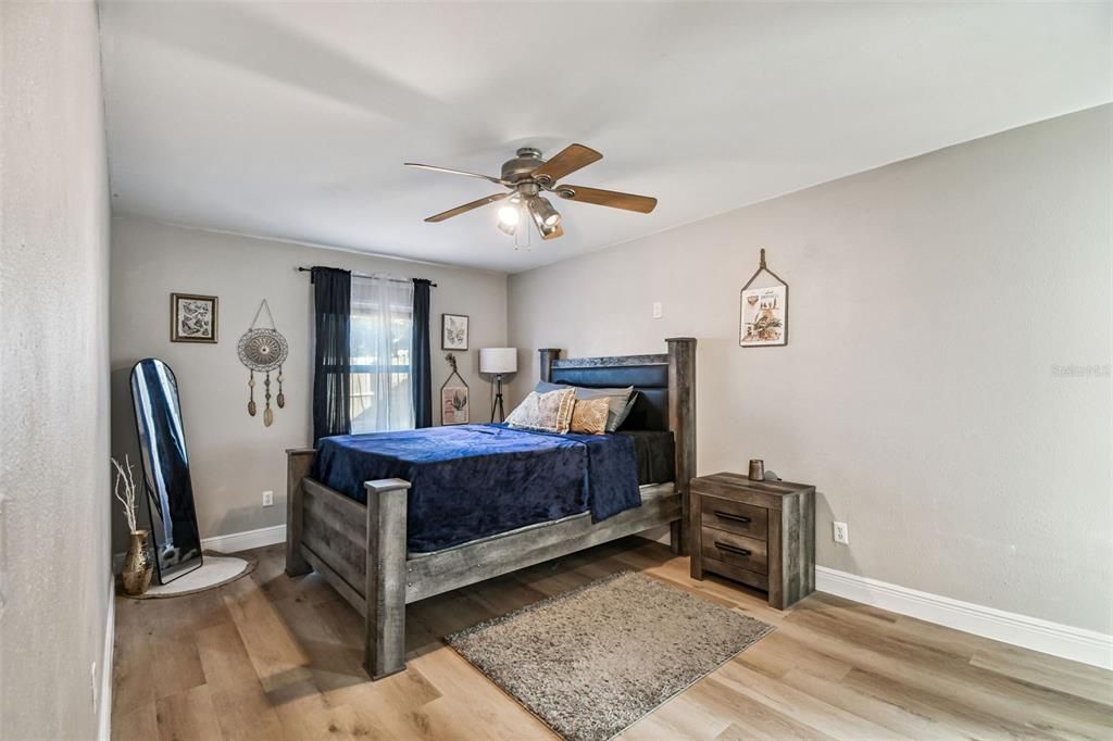 待售: $359,000 (3 贝兹, 2 浴室, 1139 平方英尺)