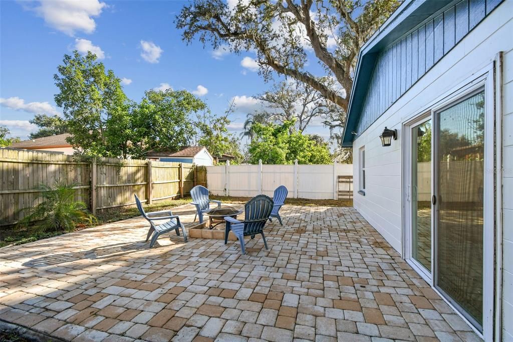 待售: $359,000 (3 贝兹, 2 浴室, 1139 平方英尺)