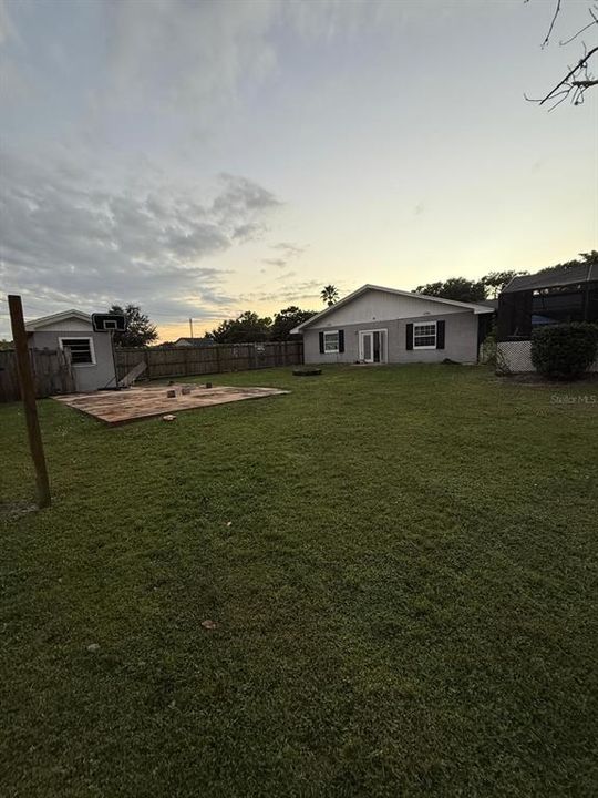 出租: $3,000 (3 贝兹, 2 浴室, 1876 平方英尺)