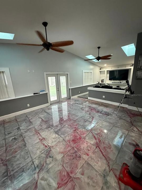 出租: $3,000 (3 贝兹, 2 浴室, 1876 平方英尺)