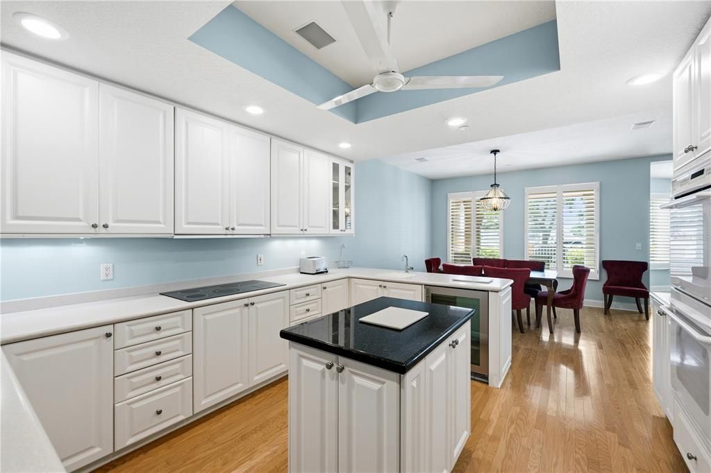 For Rent: $9,500 (2 beds, 2 baths, 2850 Square Feet)