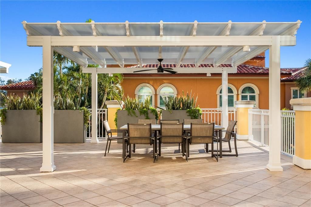 For Rent: $9,500 (2 beds, 2 baths, 2850 Square Feet)