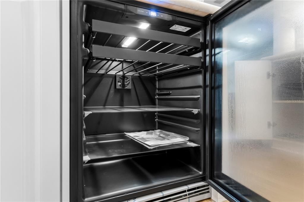 For Rent: $9,500 (2 beds, 2 baths, 2850 Square Feet)