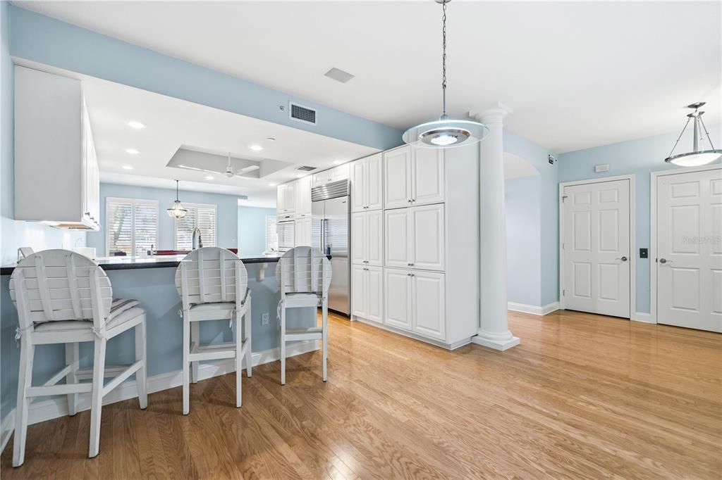 For Rent: $9,500 (2 beds, 2 baths, 2850 Square Feet)