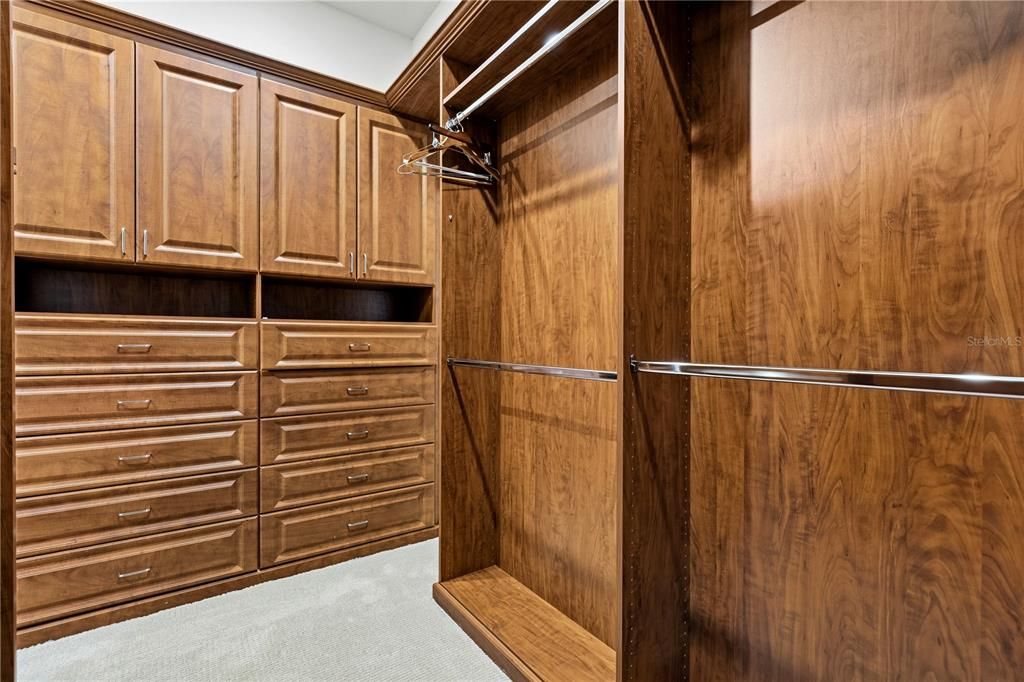 For Rent: $9,500 (2 beds, 2 baths, 2850 Square Feet)