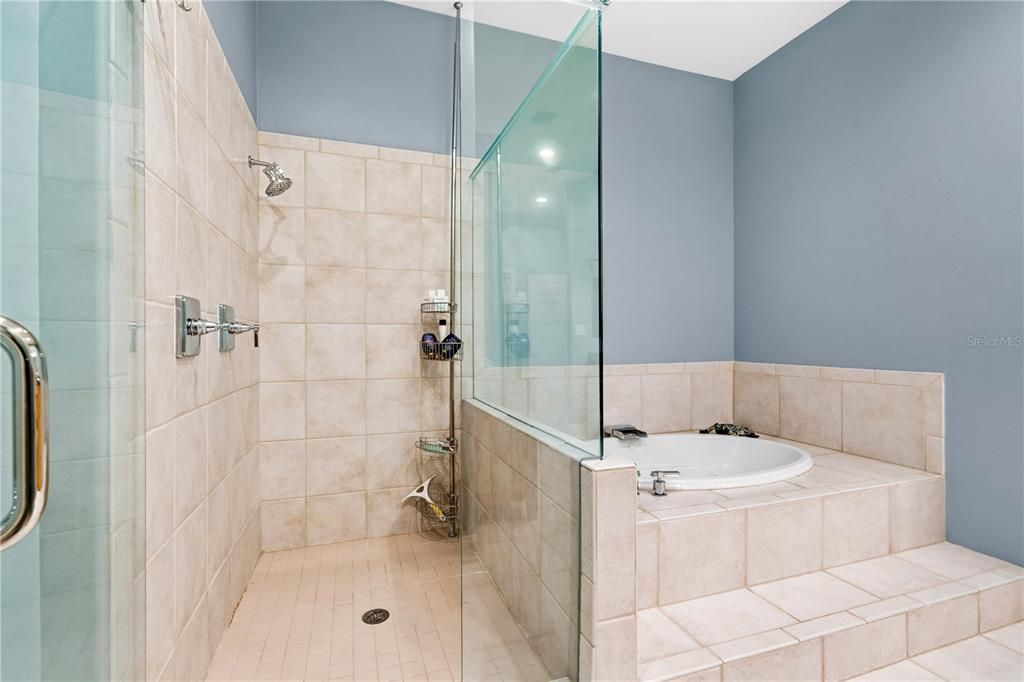 For Rent: $9,500 (2 beds, 2 baths, 2850 Square Feet)