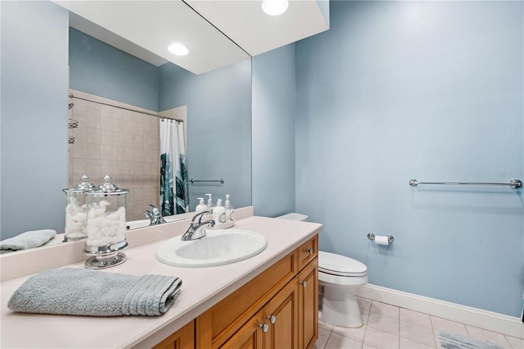 For Rent: $9,500 (2 beds, 2 baths, 2850 Square Feet)