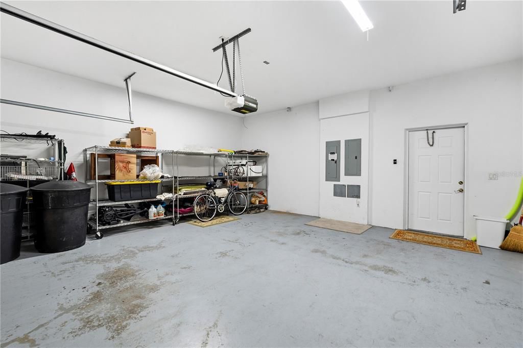 For Rent: $9,500 (2 beds, 2 baths, 2850 Square Feet)