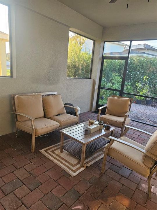 En Renta: $2,950 (5 camas, 3 baños, 2732 Pies cuadrados)