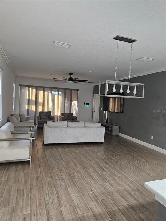 En Renta: $2,950 (5 camas, 3 baños, 2732 Pies cuadrados)