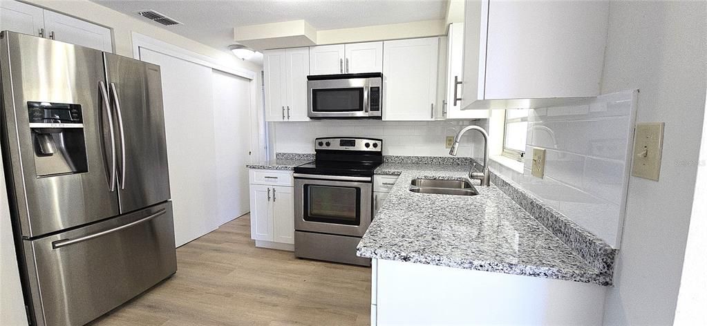 En Venta: $259,900 (2 camas, 2 baños, 1249 Pies cuadrados)